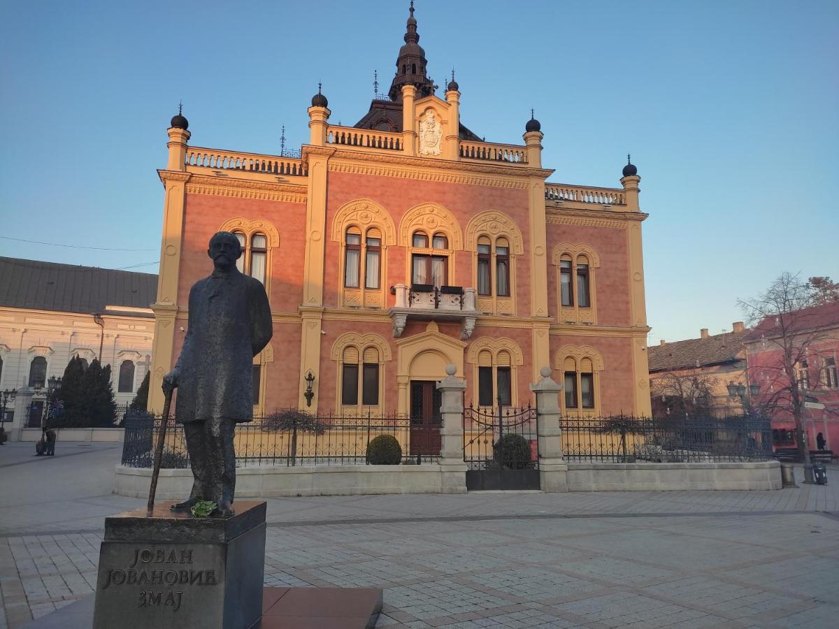 Woody Leilighet Novi Sad Eksteriør bilde