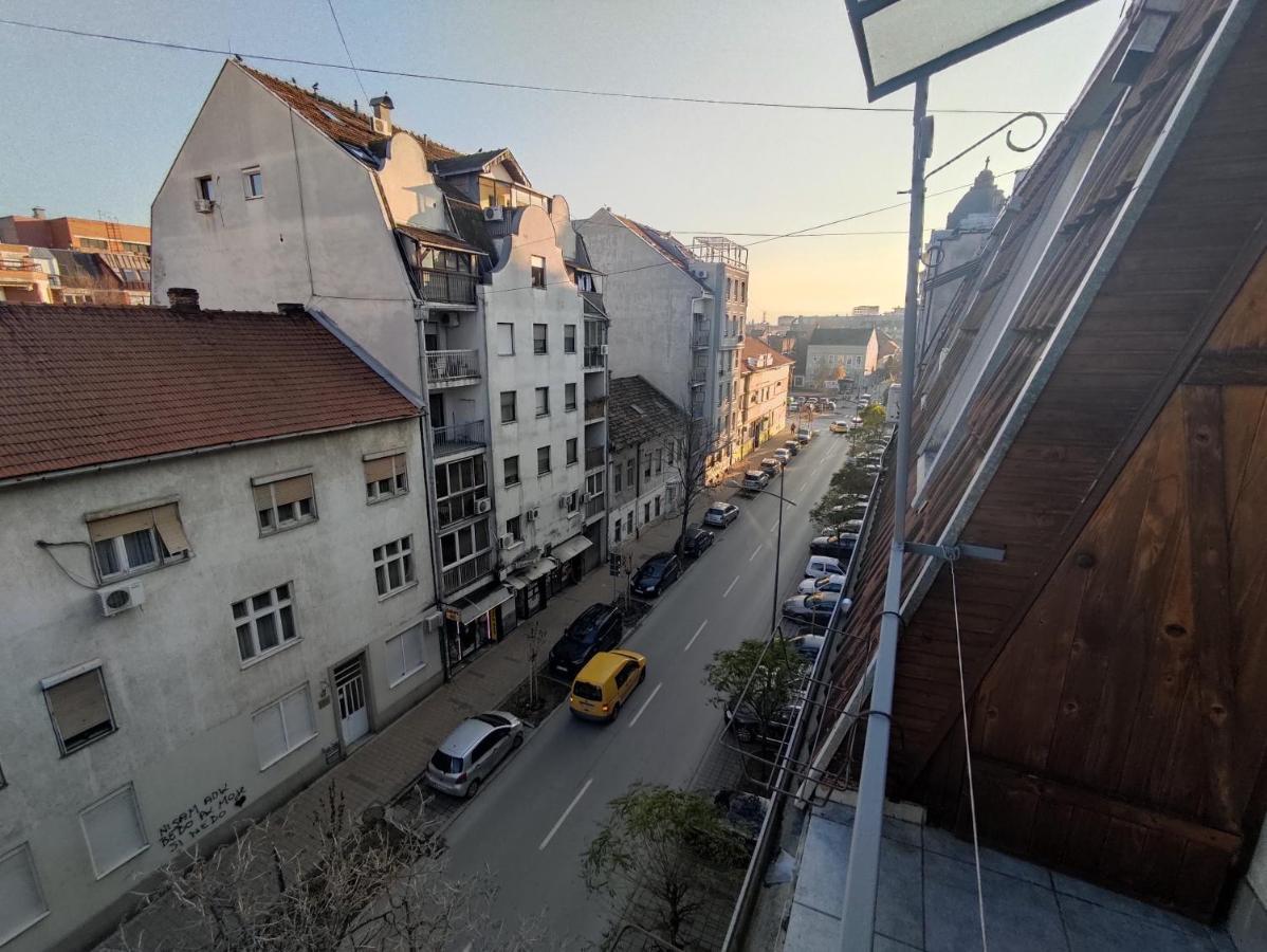 Woody Leilighet Novi Sad Eksteriør bilde