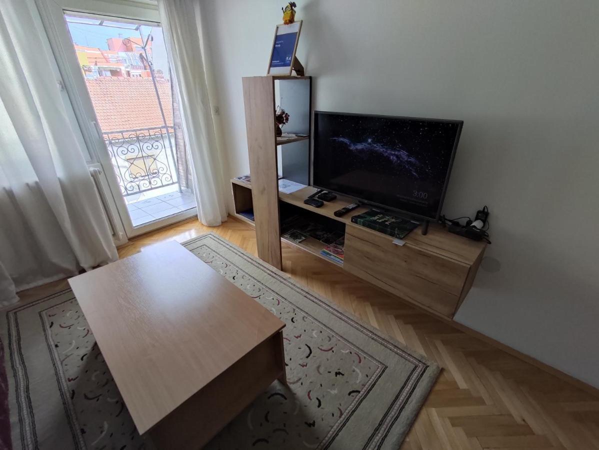 Woody Leilighet Novi Sad Eksteriør bilde