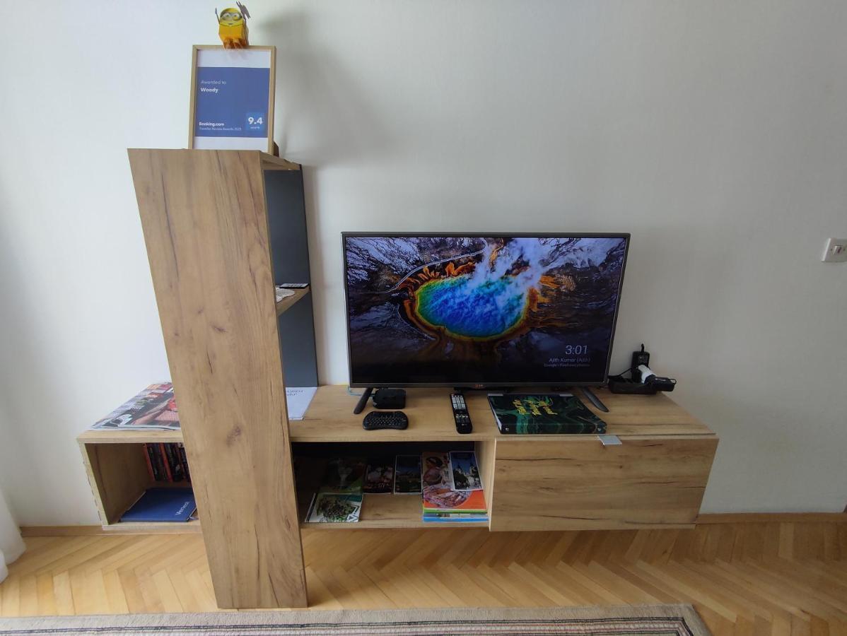 Woody Leilighet Novi Sad Eksteriør bilde